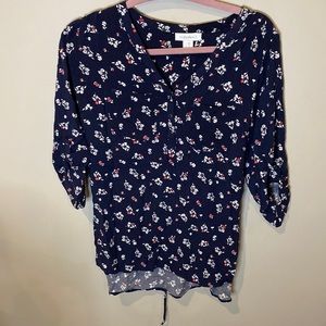 Motherhood Maternity V-Neck Floral 3/4 Sleeve Blouse - size M